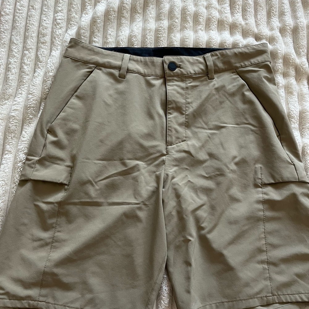 32 Degrees Men's Khaki Cargo Shorts